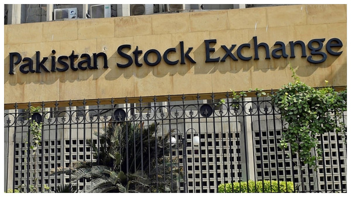 Pakistan Stock Market Crash: KSE-100 Plunges 3,000 Points, Over PKR 30,000 Crore Wiped Out