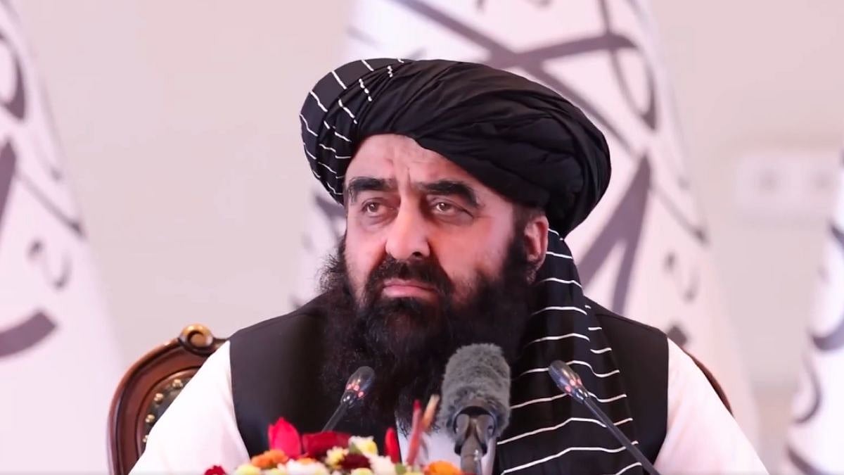 Afghan FM Amir Khan Muttaqi Slams Pakistan’s Military, Says Kabul Won’t Shoulder Islamabad’s Internal Burdens; Video 