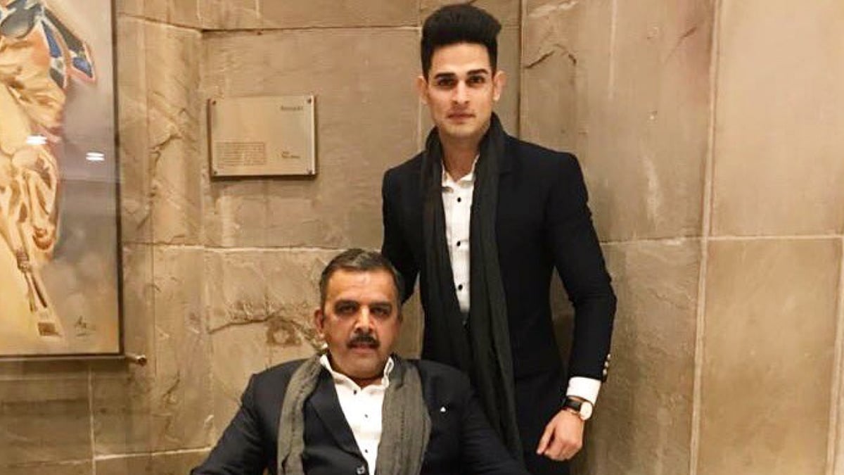 Bigg Boss 11 Fame Priyank Sharma's Father Passes Away At 59, Ex-Girlfriend Divya Agarwal Offers Condolences: 'Hope I Make You Proud...' 