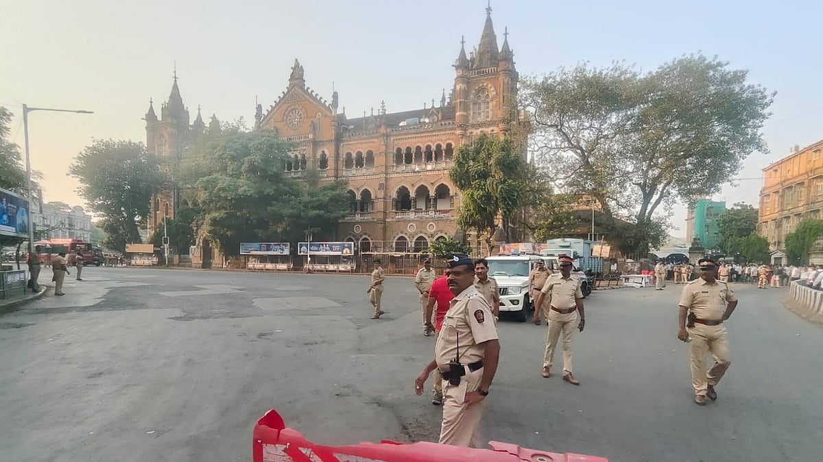 Mumbai Police Evacuate CSMT Bus Depot After Bag Scare Amid High Alert 