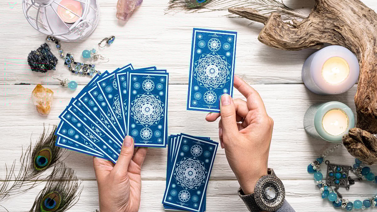 Tarot Card Readings: Here’s What The Cards Suggest From November 15 To November 28 For All Zodiac...