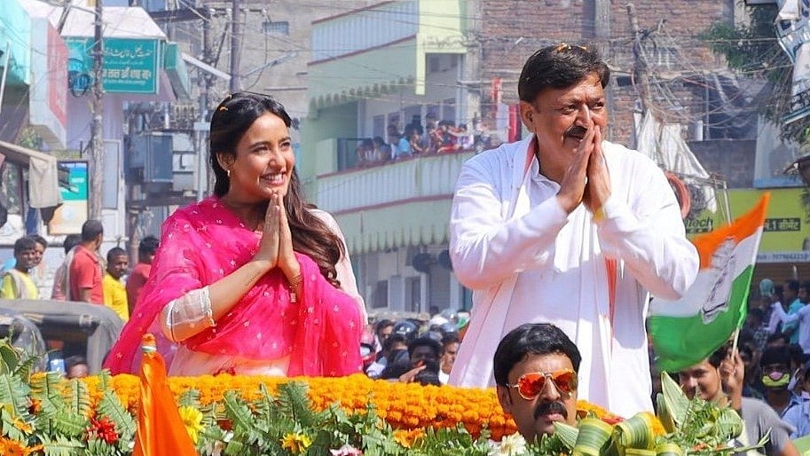 Bihar Assembly Elections 2025: Actress Neha Sharma's Father Ajeet Sharma Faces Tight Fight In Bhagalpur; Leads By 4000 Votes After Trailing By 683 