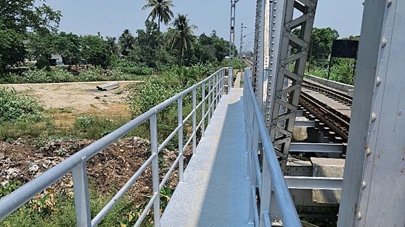 Pathways on Railway Bridges Strengthen Safety and Accessibility across NFR