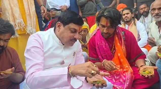 MP News: CM Mohan Yadav Joins Dhirendra Shastri’s ‘Sanatan Dharm Ekta Padyatra’ In Vrindavan;...
