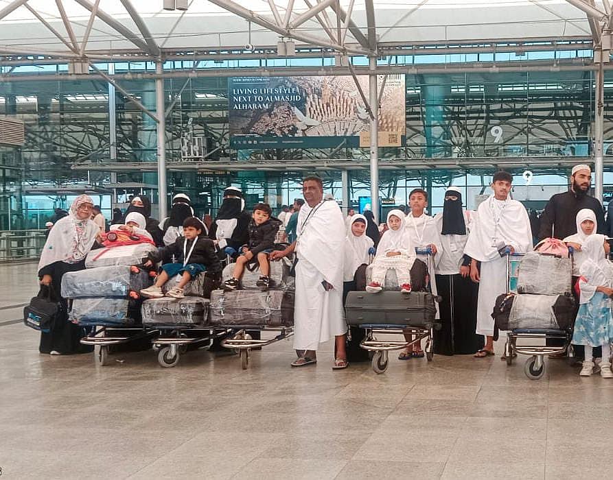 One Frame, Three Generations: Picture Of 18 Hyderabad Pilgrims Killed In Saudi Bus Crash Surfaces