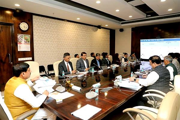 MP News: Work On Investment Proposals Worth Rs 8.57 Lakh Crore Progressing; CM Mohan Yadav Reviews...