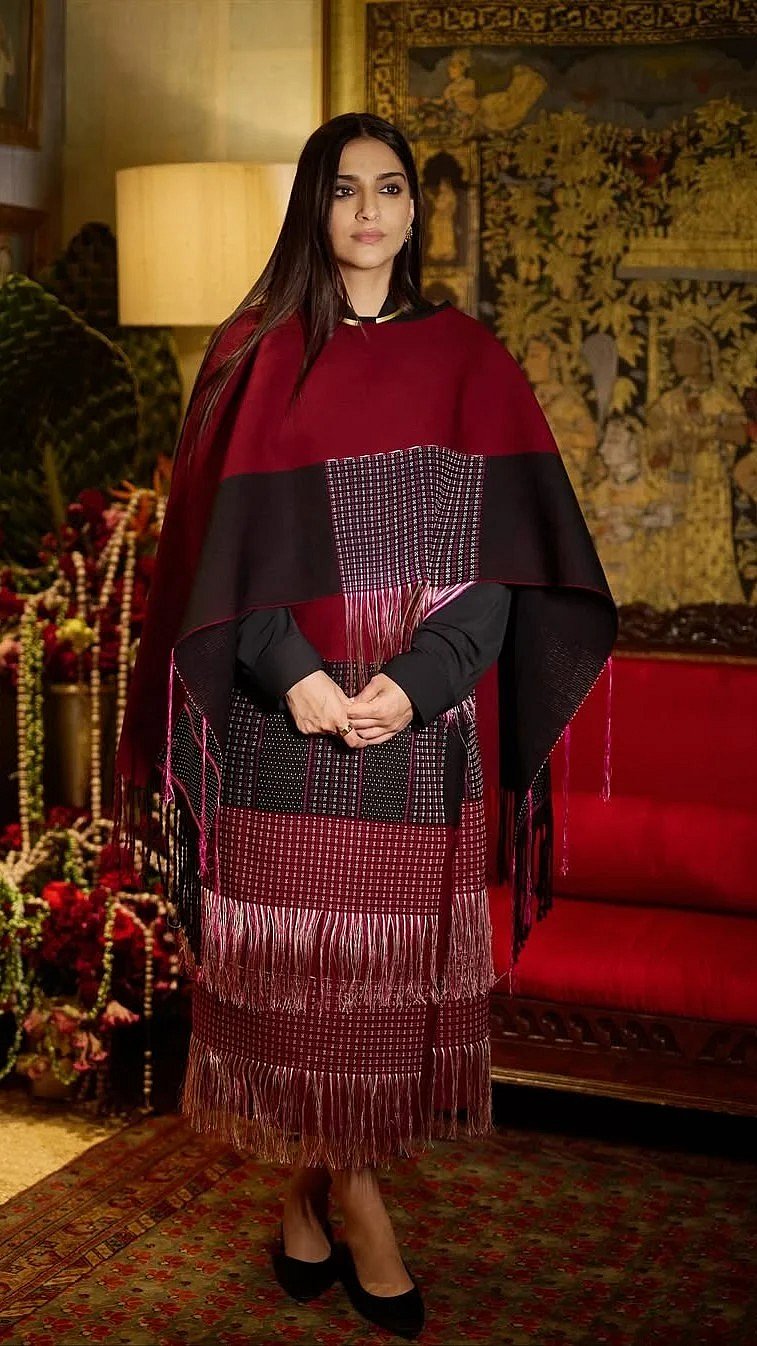 Sonam Kapoor Stuns In Manipuri Handwoven Ensemble Mumbai Dinner Soirée