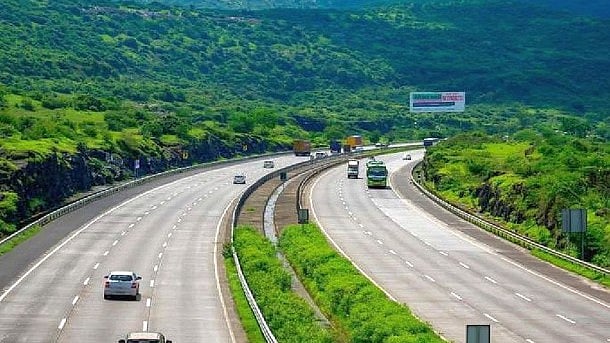 Good News! Nashik-Mumbai Journey Now In Just 3.5 Hours As MSRTC's E-Buses Get Toll Waiver On...