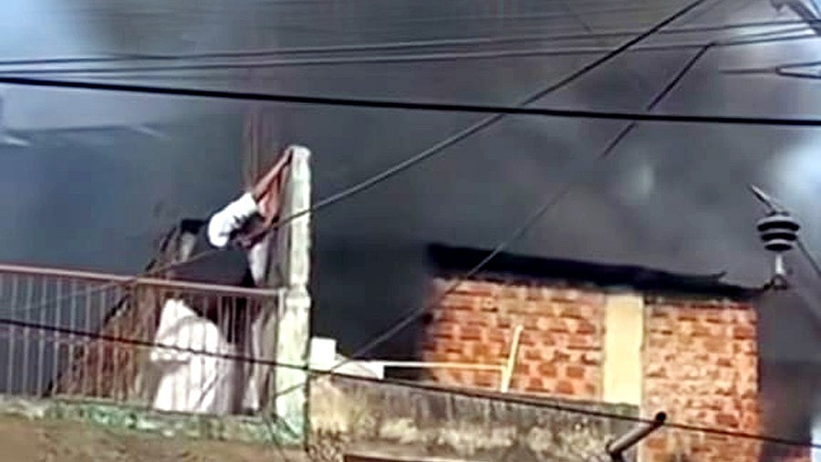 Bhopal News: Goods Worth Lakhs Gutted As Fire Erupts At Mattress Shop