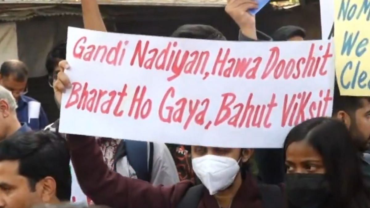 'Delhi ICU Mein Hai': Hundreds Of Delhiites, Including Students, Rally At Jantar Mantar Demanding...