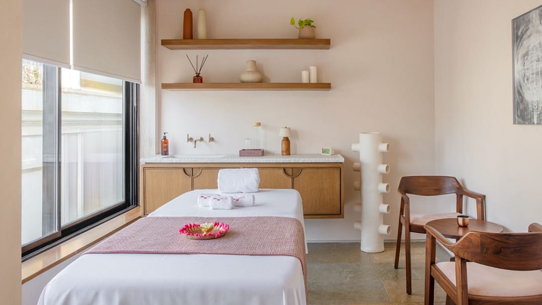 Spanning across 7,300 sq ft, AUM Life is designed by the award-winning studio Architecture BRIO