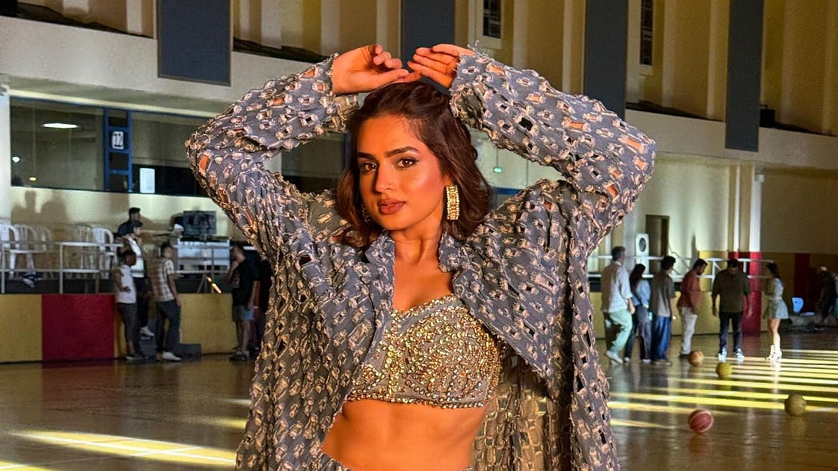 'Isko Bas Bum Dikhane Ke Liye...': Ayesha Khan Gives Befitting Reply To Troll Who Called Her 'Cheap...