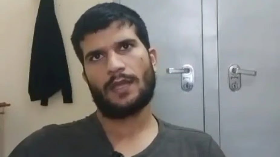 'Why Is Your Head Not Covered': Delhi Blast Suicide Bomber Umar Nabi Questioned Women Over Hijab, Namaz, Claim J&K Hospital Staff 