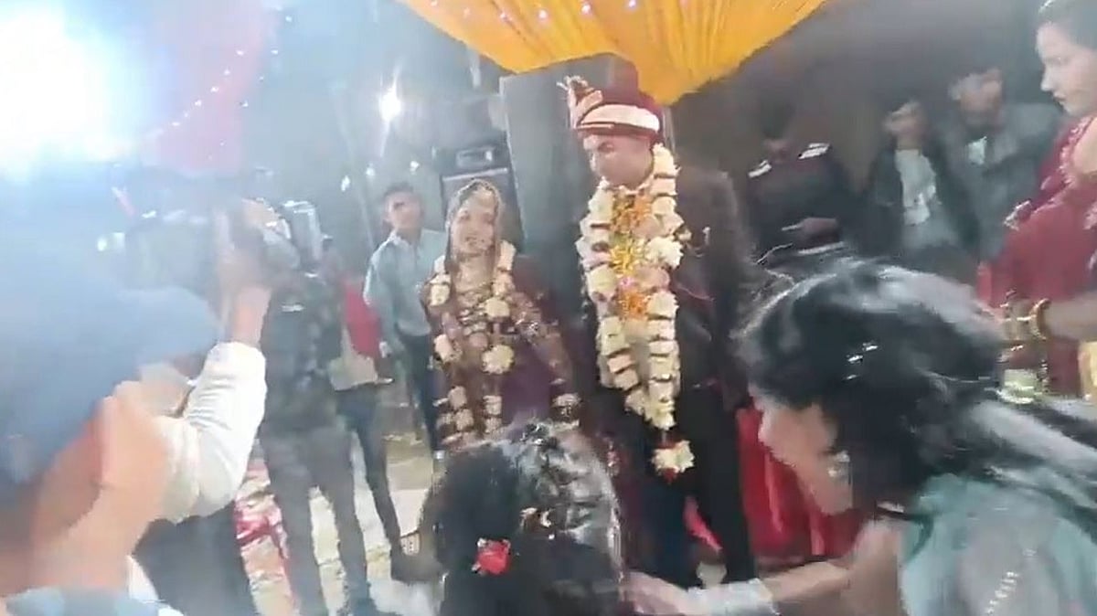 Dance Video Of UP Couple Goes Viral After Bride Vanishes Before 'Vidaai', Forcing Groom To Return...