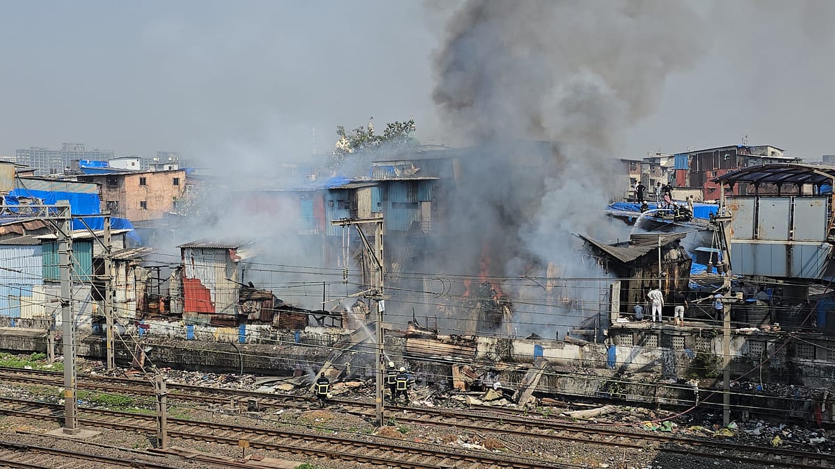 Mumbai: Massive Fire Breaks Out Near At Dharavi Near Mahim Railway Station; Multiple Explosion Heard...