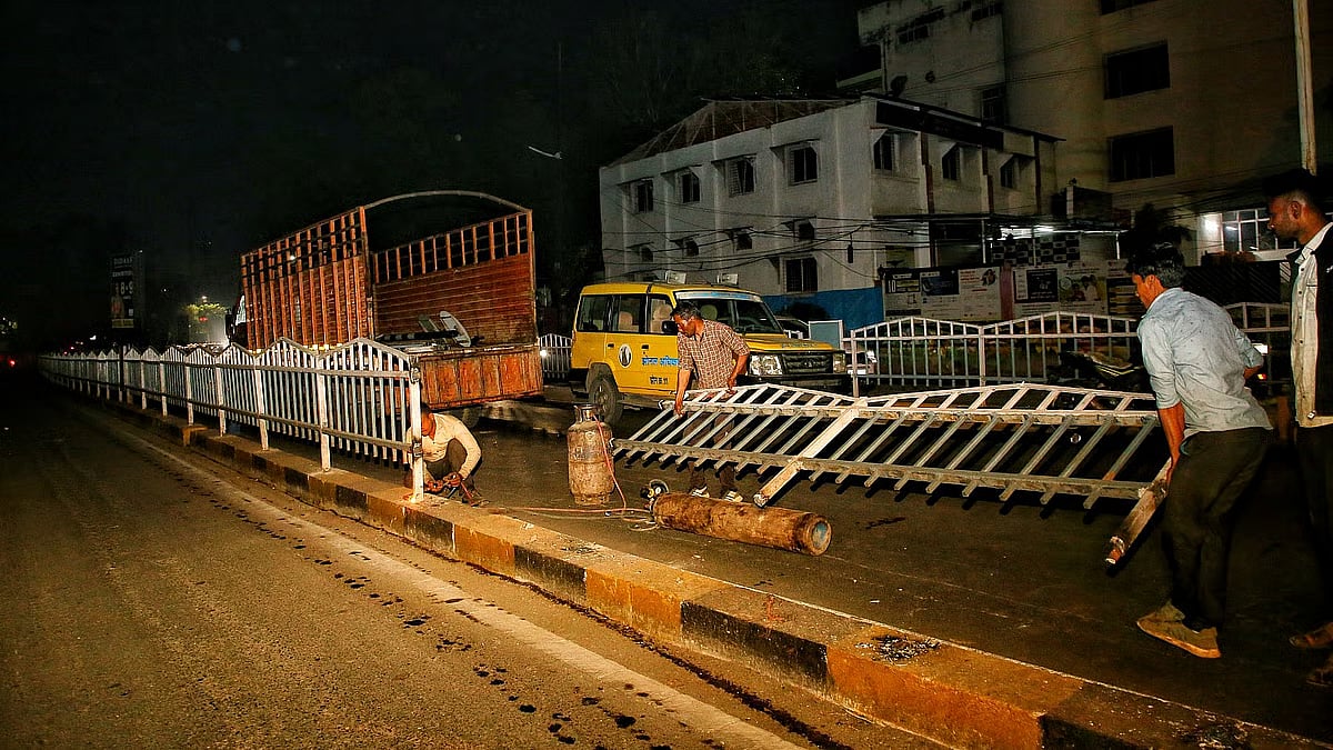 MP News: After 13 Years, Indore Dismantles BRTS Corridor Fast, Mayor Says Major Traffic Relief...