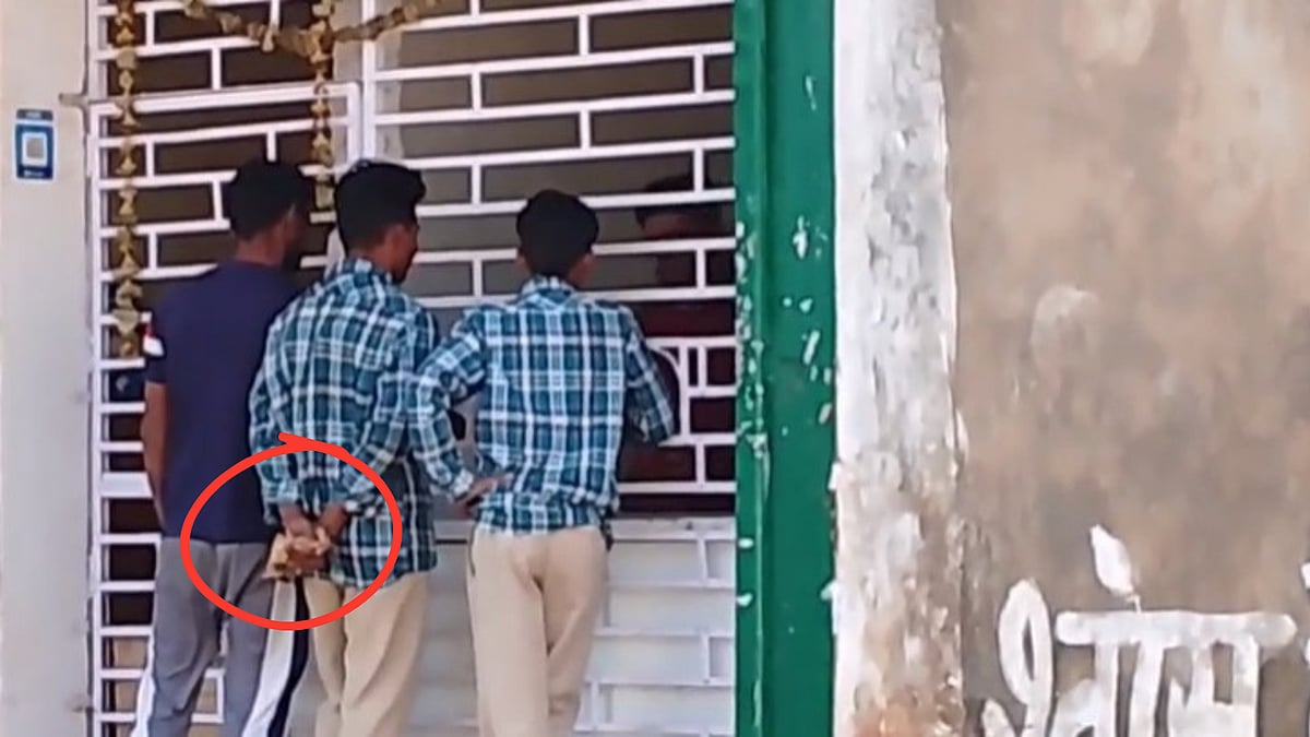 MP News: Students Dressed In CM Rise School Uniform Of Spotted At Liquor Shop In Panna; VIDEO Goes...