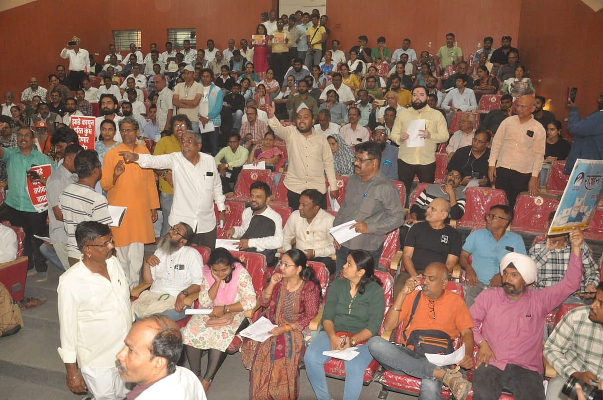 Nashik: Hundreds Rally Against Tapovan Tree-Felling Plan Ahead Of Kumbh Mela