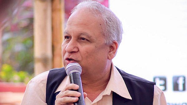 'Middle Class Lost Its Reformist Spirit', Says Kumar Ketkar At Jalgaon Event