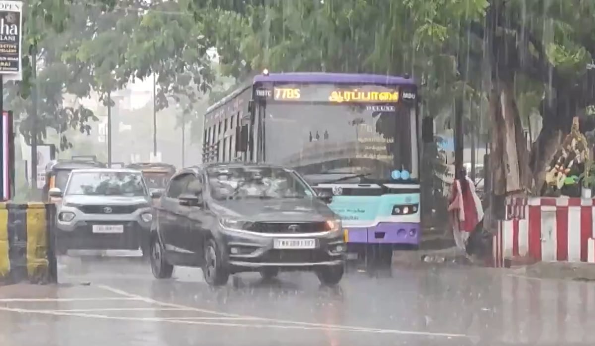 Tamil Nadu Weather Update: Puducherry, Karaikal Disrupted By Heavy Rains; Schools And Colleges Shut