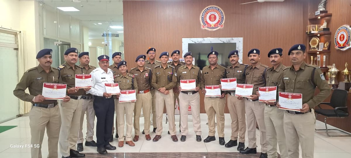 Indore News: Commissioner Of Police Santosh Kumar Singh Honours 15 Cops For Outstanding Service