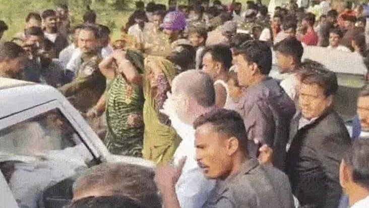 MP News: Two Cops Injured After Villagers Attack Them In Rajgarh