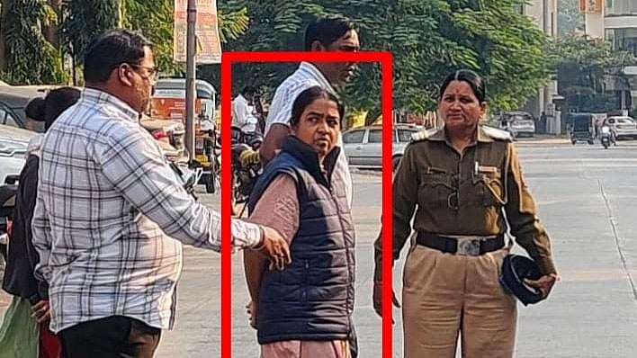 Chhatrapati Sambhajinagar: Woman Posing As IAS Officer Held; Police Probe Suspected Pakistan Spy...
