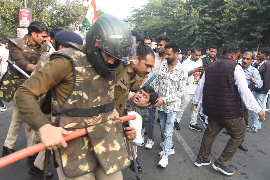 Police force heavily deployed to stop the protestors 