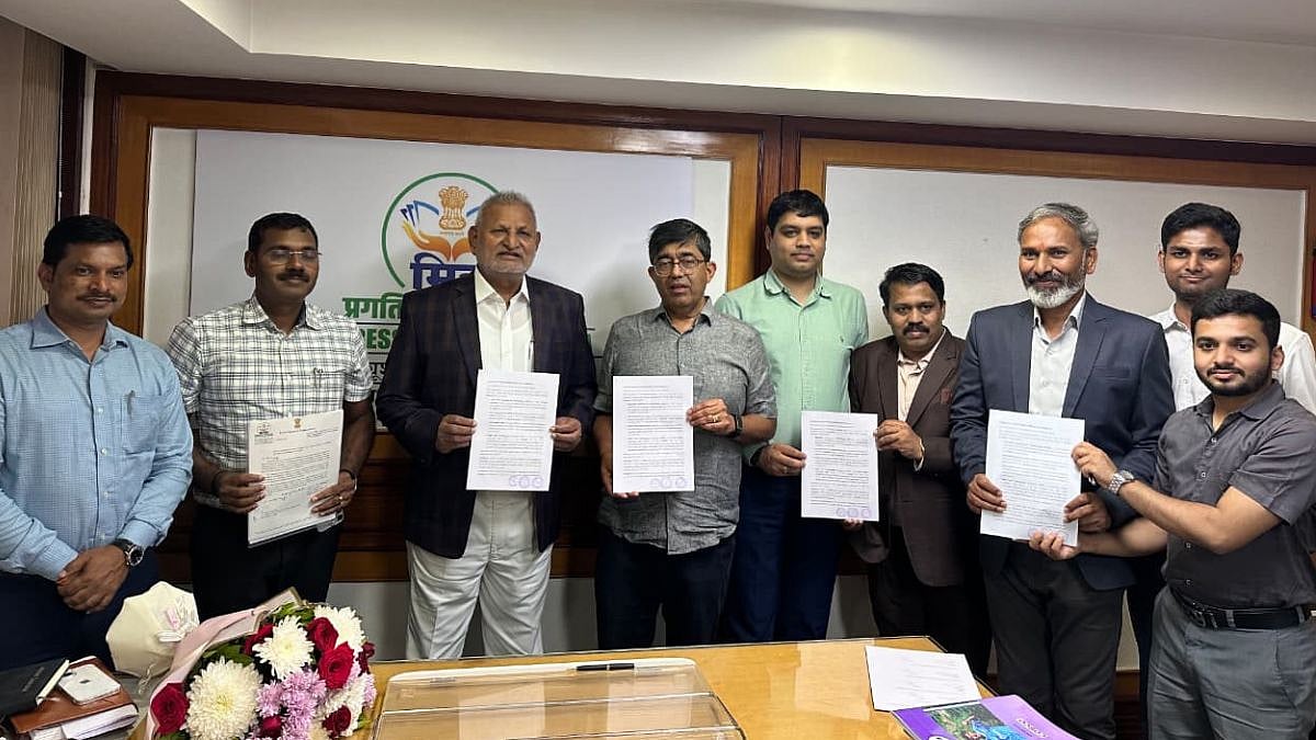 Maharashtra Govt Launches ‘Mahadeva Football Initiative’ To Train 60 Rural Young Players With World-Class Facilities 