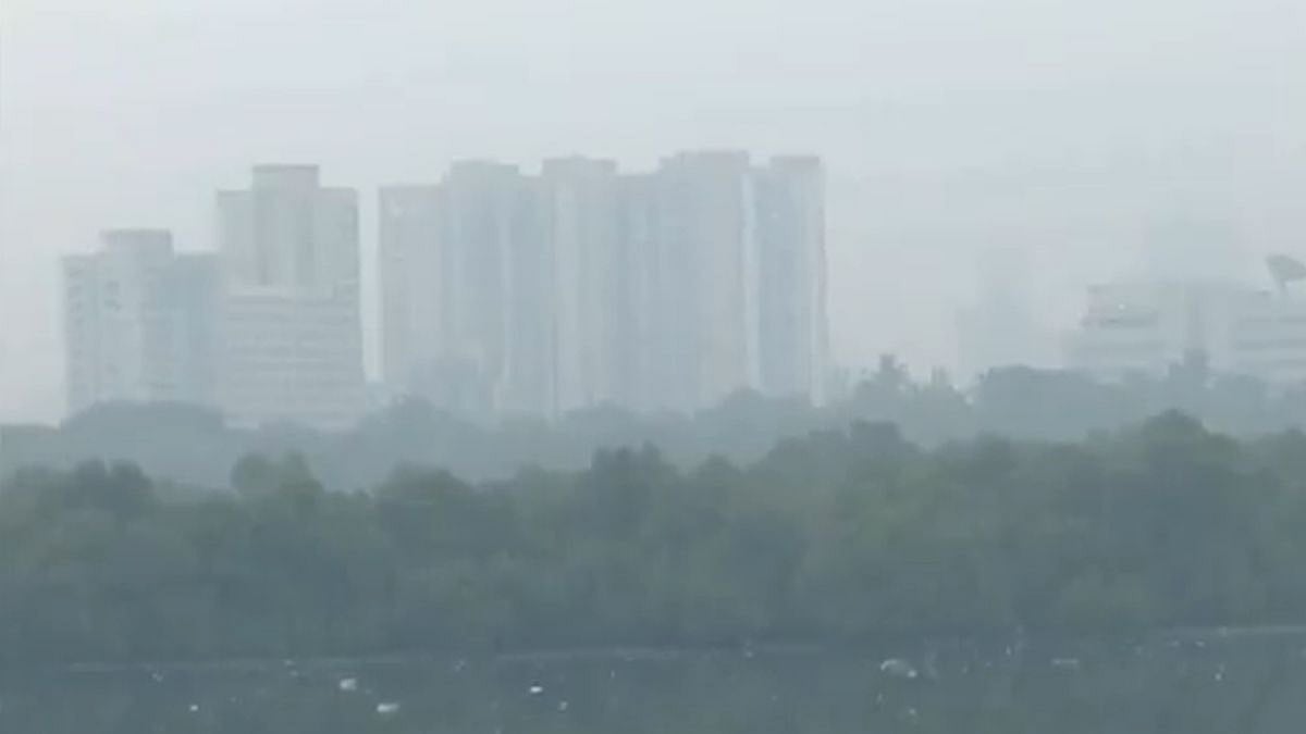 Mumbai Weather Update: City Continues To See Smog-Filled Morning Amid Rising Pollution; Overall AQI Remains In Unhealthy Range At 281 