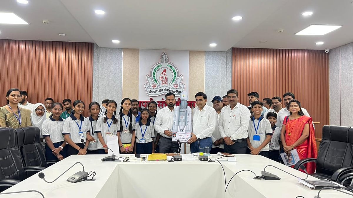 Chhatrapati Sambhajinagar: CSMC's 'Smart Student' Toppers Visit ISRO; Felicitated On Return