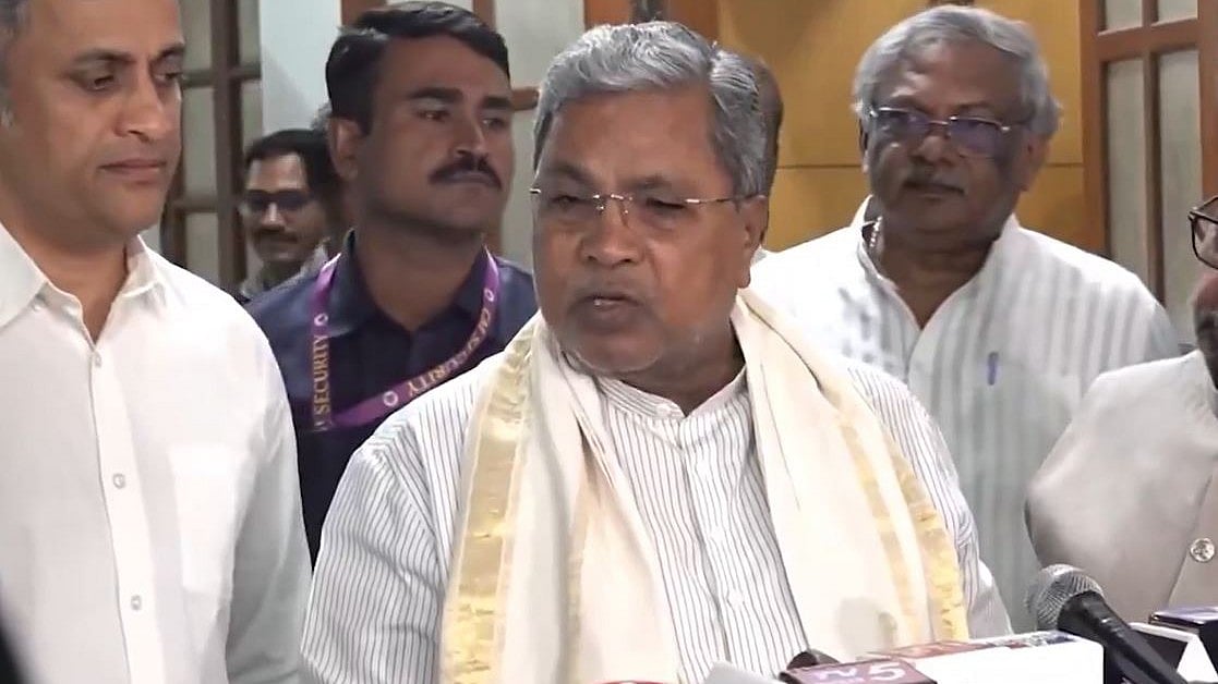Siddaramaiah Invites DK Shivakumar To For Breakfast After Call From Party High Command
