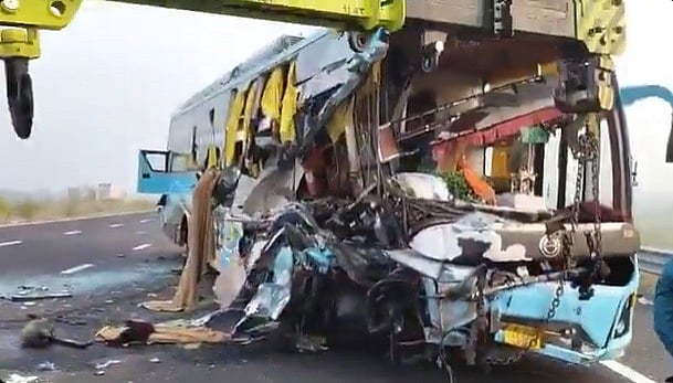 MP News: Indore-Bound Sleeper Bus Crashes On Delhi-Mumbai Expressway; 2 Dead, 8 Injured