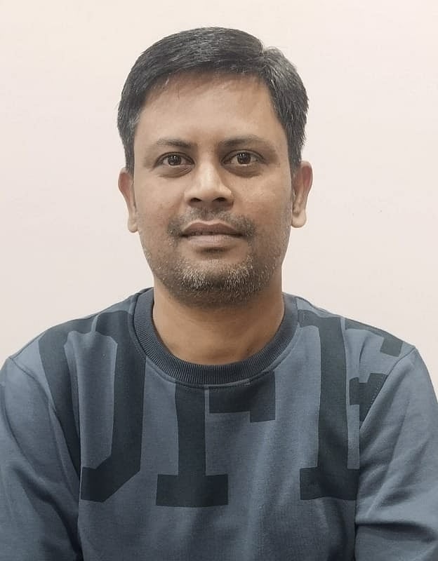 Dr Sumit Dongre, Yoga Expert, Rajeev Gandhi College, Bhopal