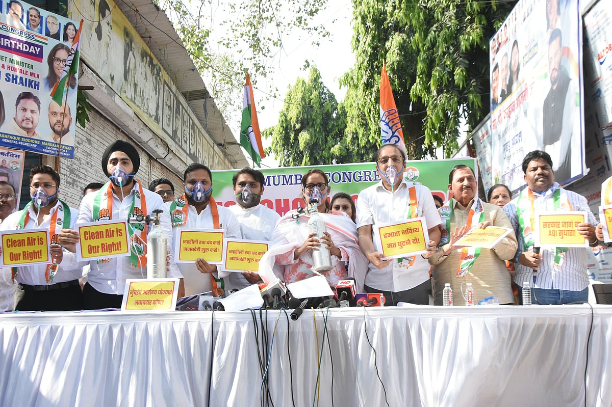 Congress MP Varsha Gaikwad Slams Maha Govt Over Rising Pollution, Says 'Mumbai Turning Into Gas Chamber In Name Of Development' 