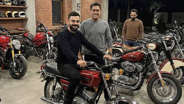 Virat Kohli Poses With MS Dhoni's ICONIC Yamaha RX100 During Ranchi Visit, Photo Goes Viral 