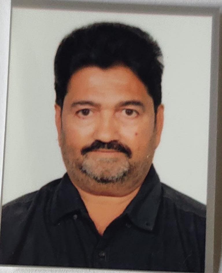 Dr Jagdish Tank Deputy Medical Superintendent, Rajeev Gandhi Ayurved College, Bhopal