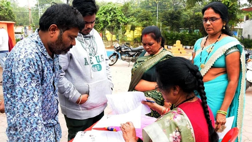 Election Commission Extends Electoral Roll Revision Deadline By One Week For 12 States