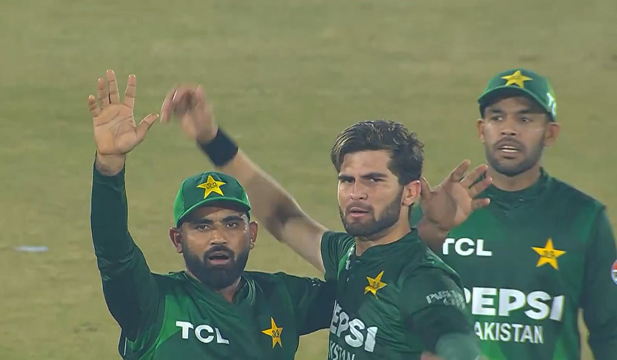 VIDEO: Shaheen Afridi, Fakhar Zaman MOCK Umpire, Appeal Clean Bowled Decision In Viral Video