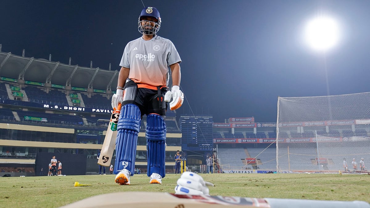 'Keep Your Hate Aside..': Fans Slam Gautam Gambhir After Gaikwad Plays Ahead Of Rishabh Pant In IND vs SA 1st ODI 