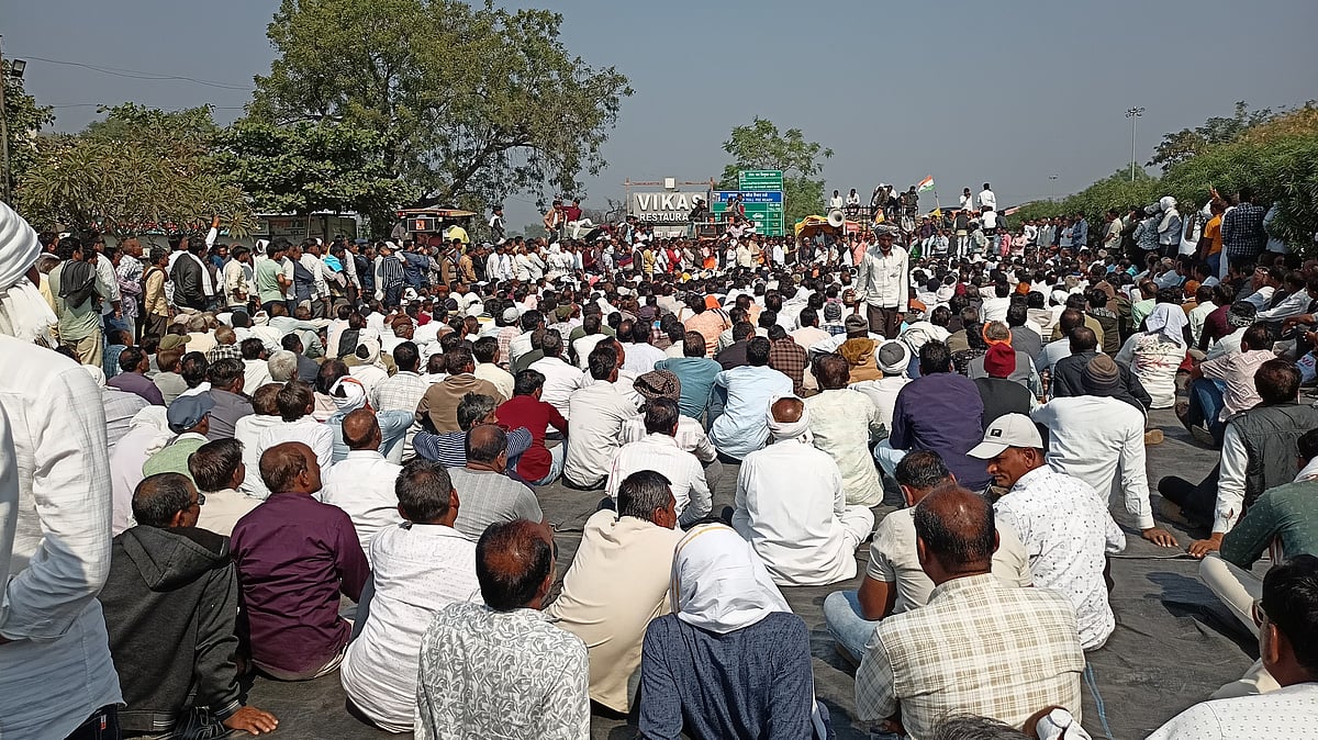 MP News: Over 2k Farmers Stage Massive Protest On Nh-52; Demand Procurement Of Crops At Minimum...