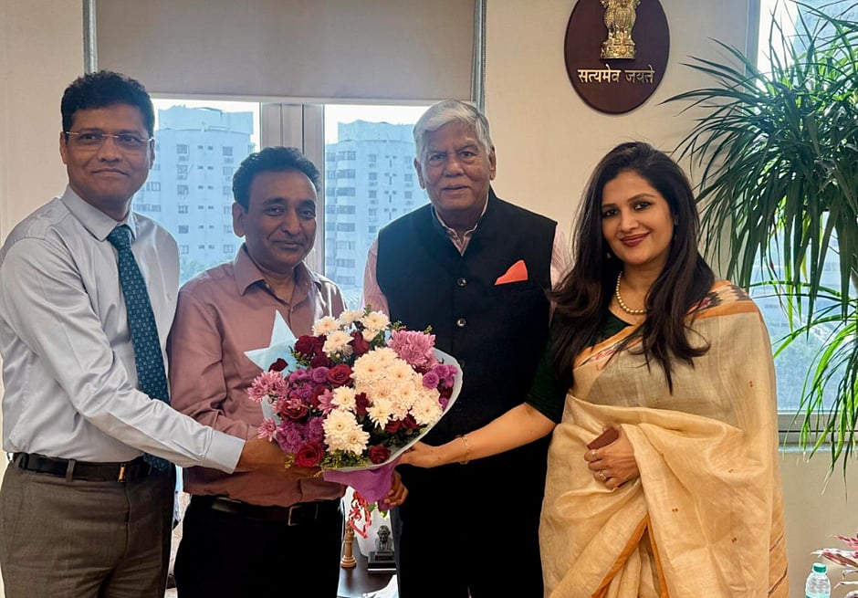Dr. Vijay Kalantri Congratulates Rajesh Aggarwal