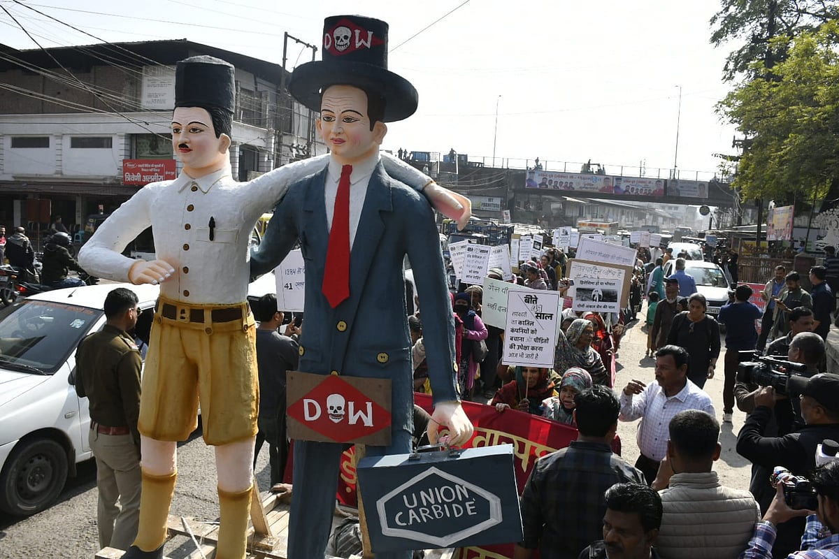 Bhopal Gas Tragedy 41st Anniversay: Victim Support Organisation Stages Protest, Alleges 'Unholy...