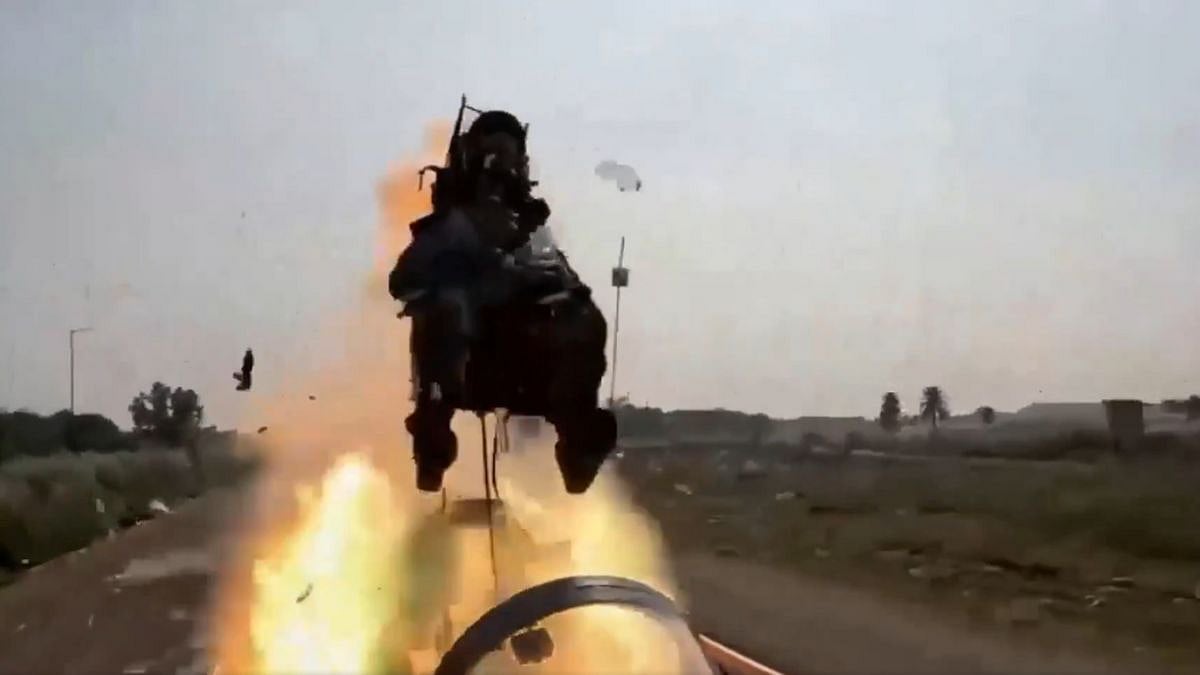 DRDO Successfully Conducts High-Speed Rocket-Sled Test Of Fighter Aircraft Escape System In Chandigarh - Video 