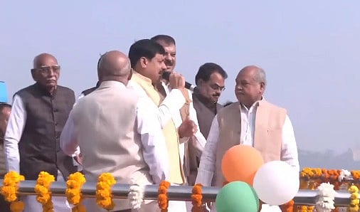 Bhopal News: CM Mohan Yadav Flags Off 20 Shikaras On Upper Lake; Enjoys Tea, Snacks During...