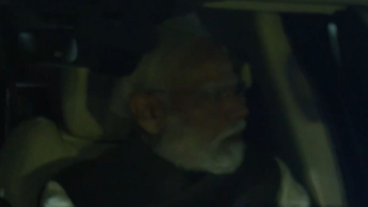 PM Modi Arrives At Palam Airport To Receive Russian President Putin - VIDEO