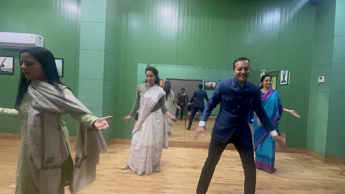 'Opposition By Day, Celebration Partners By Night': Kangana Ranaut’s Dance Rehearsal With Mahua...