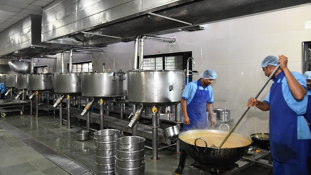 Chhatrapati Sambhajinagar: ISKCON-Backed Annamrut Foundation Provides Nutritious Meals To 40,000 Schoolchildren Daily | Sourced 
