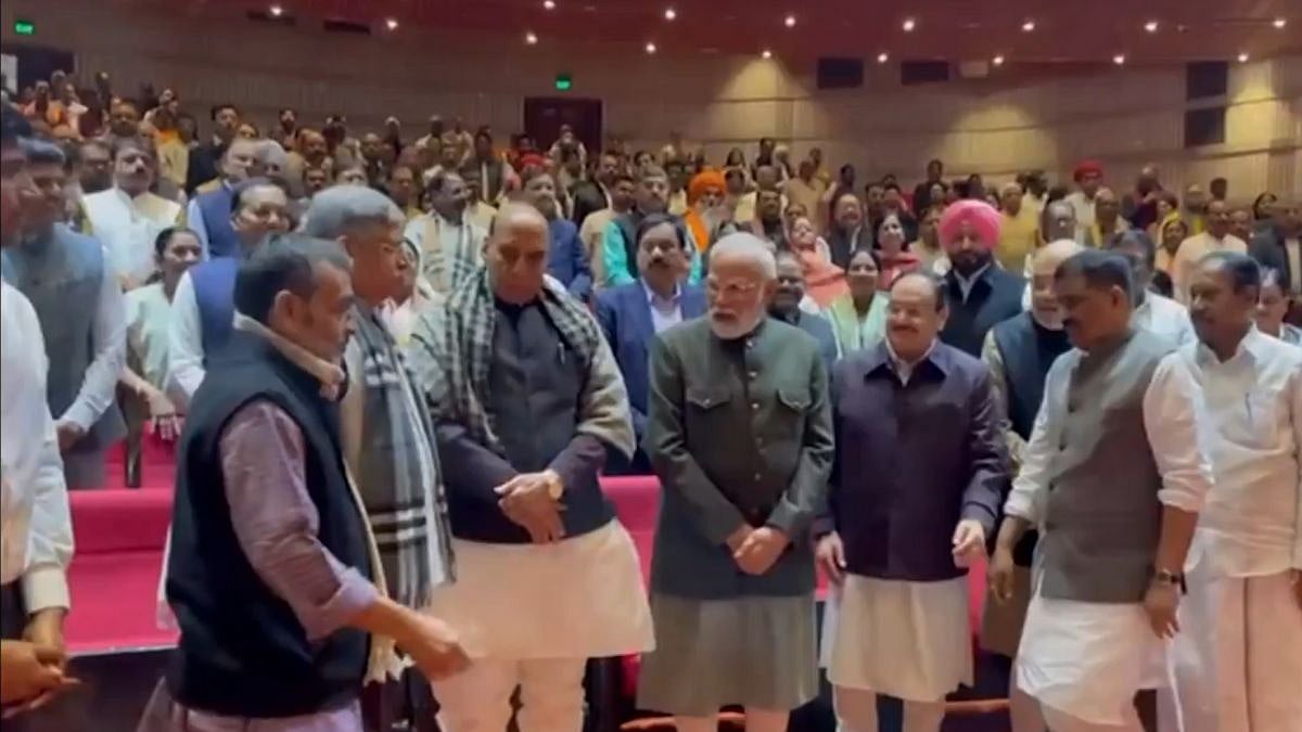 New Delhi: NDA Parliamentary Party Meet Underway; PM Modi Receives Warm Welcome - Video | PTI