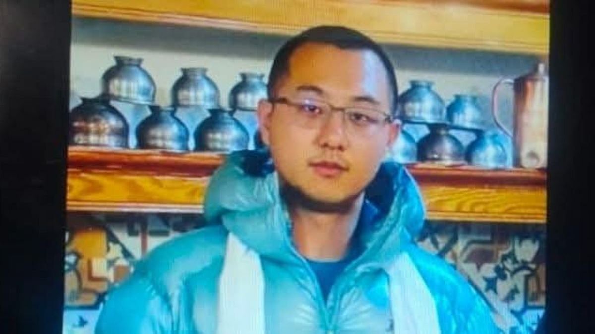 J&K: 29-Year-Old Chinese National Detained In Srinagar Over Visa Violation, Phone Sent For Forensic Analysis | X @InsightGL